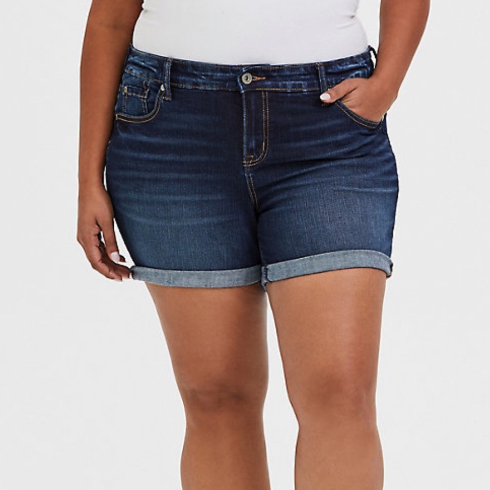 🆕 MID SHORT - VINTAGE STRETCH DARK WASH